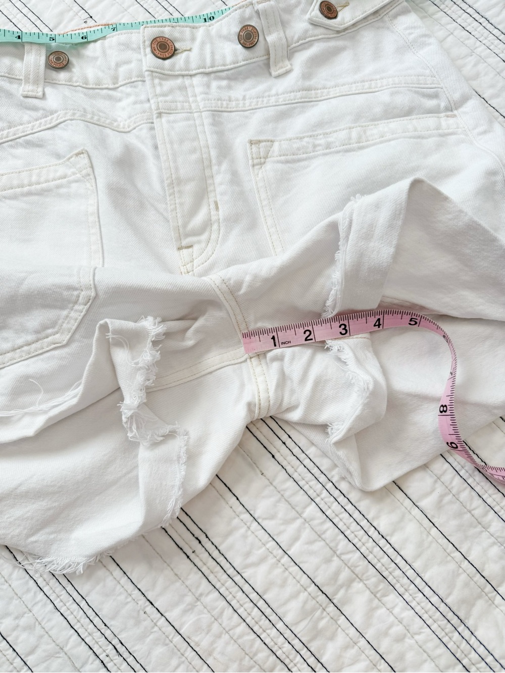 Free People We The Free Palmer Shorts Eggshell White Denim Mid Rise size 29 - Picture 11 of 12